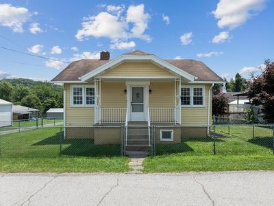359 Toat Avenue, Windsor Heights, WV, 26075