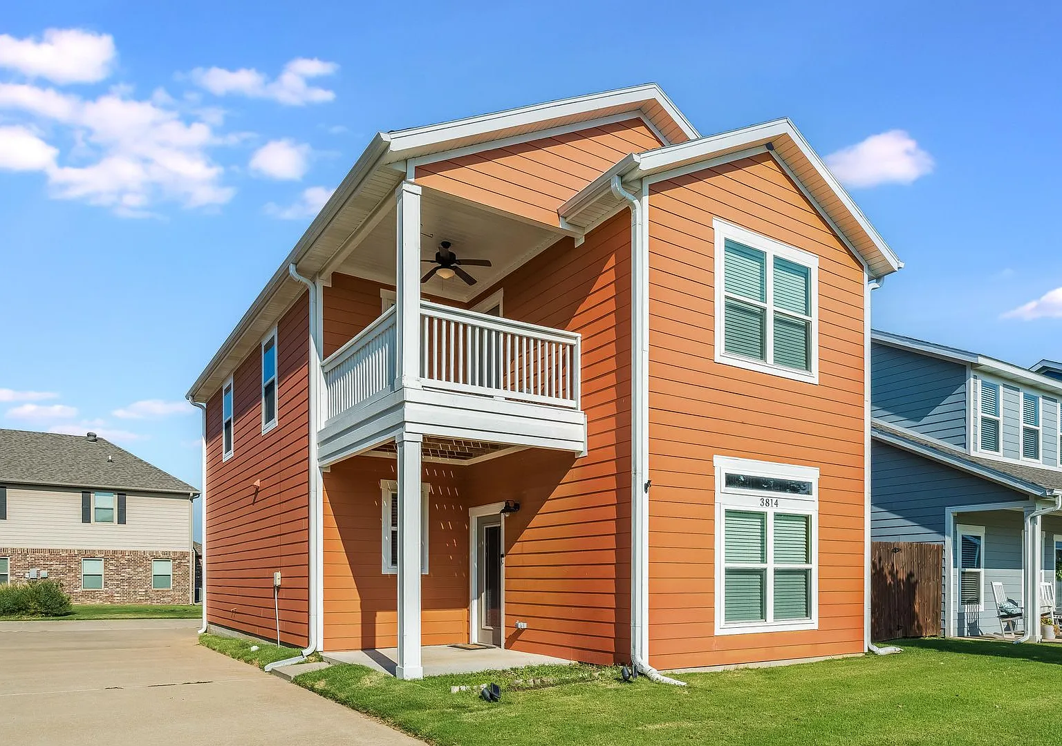 Charming 3-Bedroom, 2.5-Bathroom Retreat in Bentonville Comfort and Convenience Await! — Photo 2