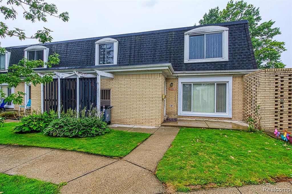 29588 City Center Dr APT 4, Warren, MI 48093 MLS 20230069663 Zillow