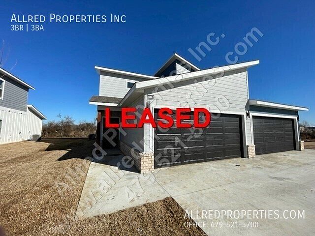 1st image of 1609 SW Casuarina Dr #2