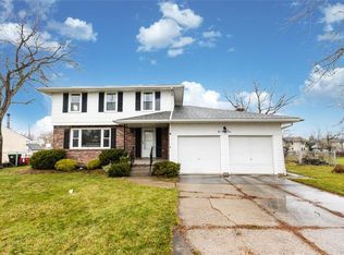 125 Colonial Dr, Grand Island, NY 14072