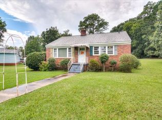 704 Chestnut Ridge Rd, Mc Cormick, SC 29835