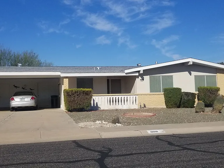 10010 W Andover Ave — Photo 1