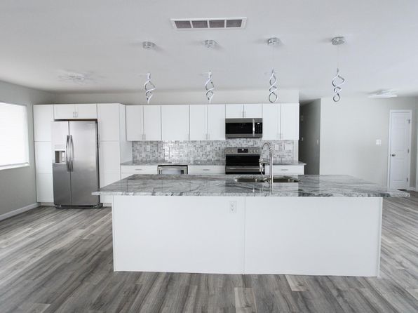 1927 Hickory Ridge Dr