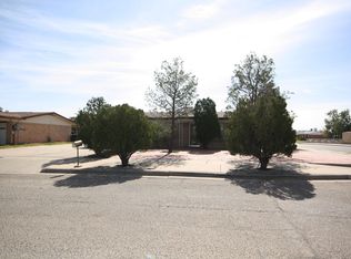 818 Mont Blanc Dr, El Paso, TX 79907