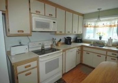 921 Fox Hollow Dr, Hudson, NH, 03051