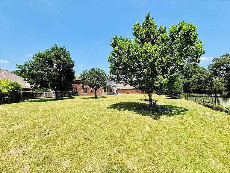 4430 Pasada Ln — Photo 26