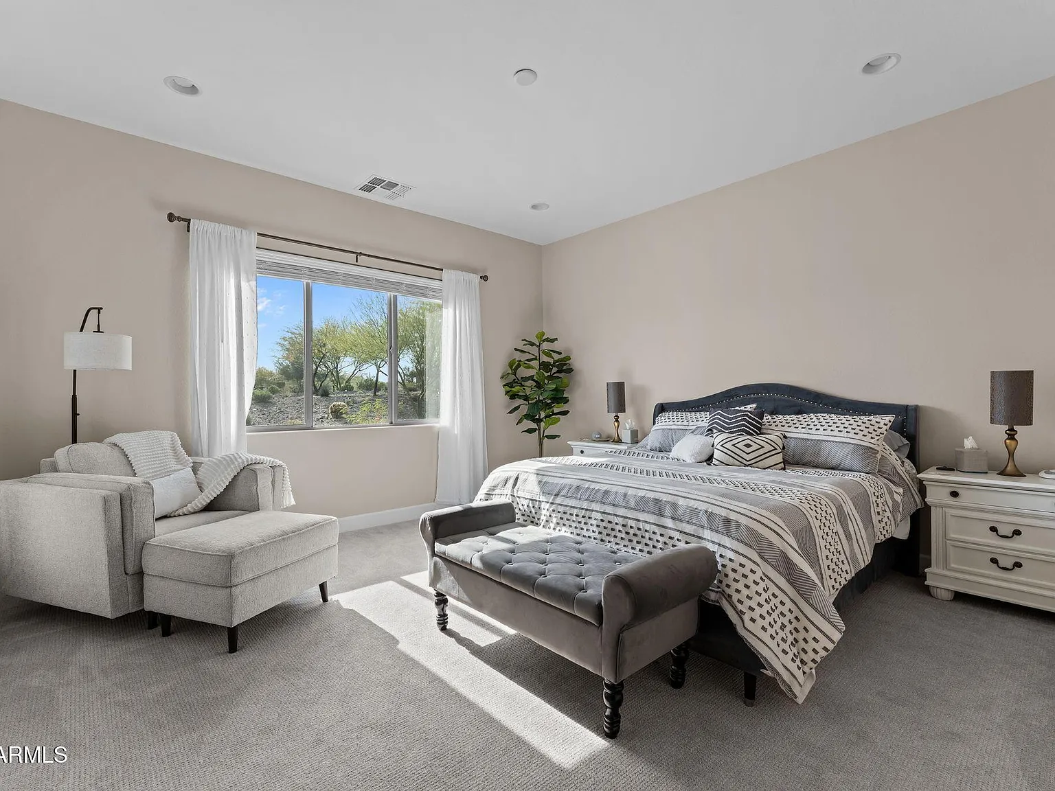 2 bed, 2.5 bath, 2043 sqft, $4,000 — Photo 4