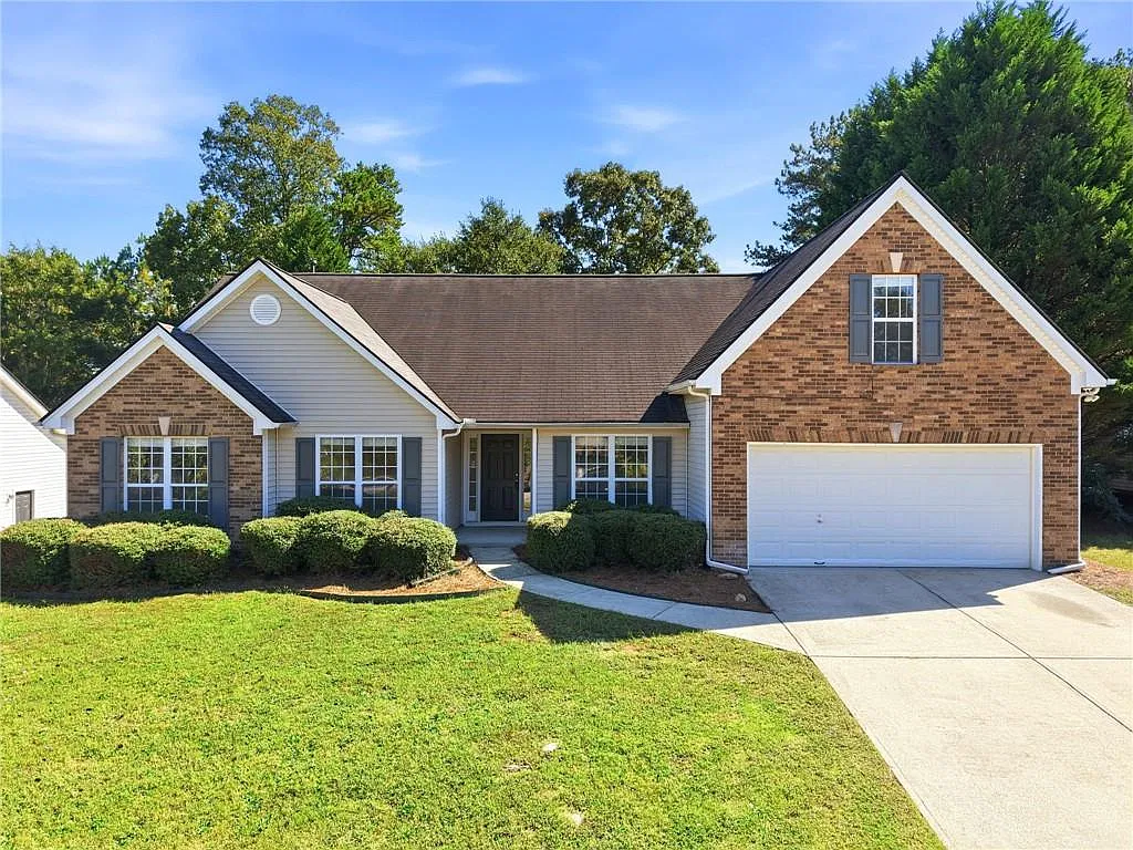4 bed, 2.0 bath, 1970 sqft, $2,550 — Photo 1