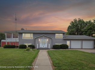 3886 Dexter Trl, Stockbridge, MI 49285