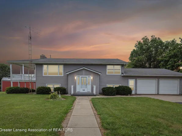 3886 Dexter Trl, Stockbridge, MI 49285