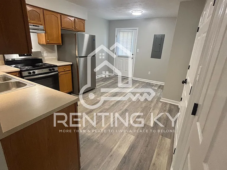 1027 Brooklyn Blvd — Photo 4