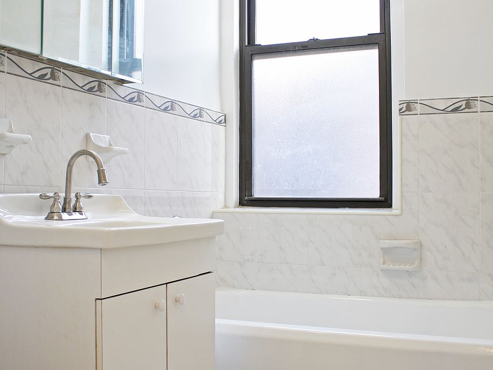 1st image of 211 Cabrini Blvd #6L