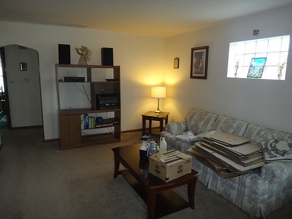 5th image of 4022 Elmwood Ave