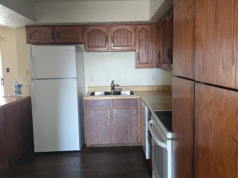3106 Risner St — Photo 4