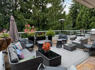 2425 Edgemont Blvd #8, North Vancouver, BC V7P2L2