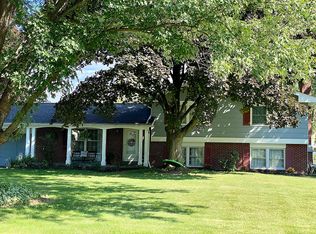 1 Rensselaer Dr, Pittsford, NY 14534