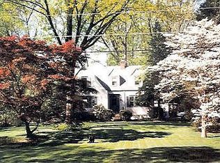 1235 Pine Grove Rd, Yardley, PA 19067