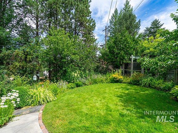 5th image of 1128 Lynandra Dr
