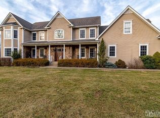 83 Railroad Ave, Lebanon, NJ 08833