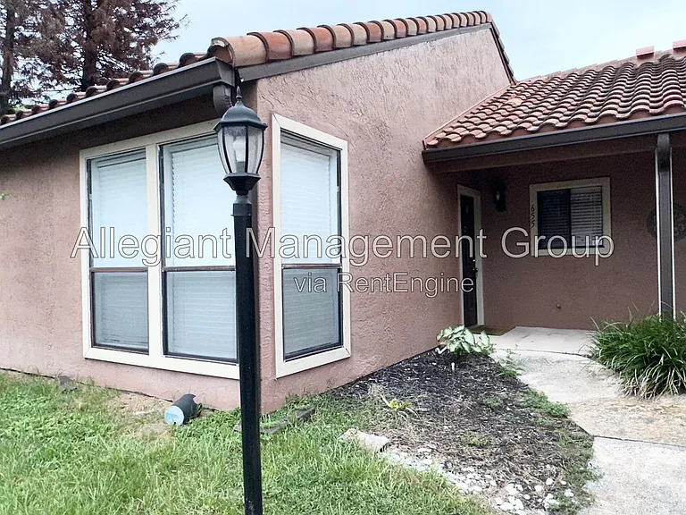 655 Trinidad Ct #655 — Photo 2