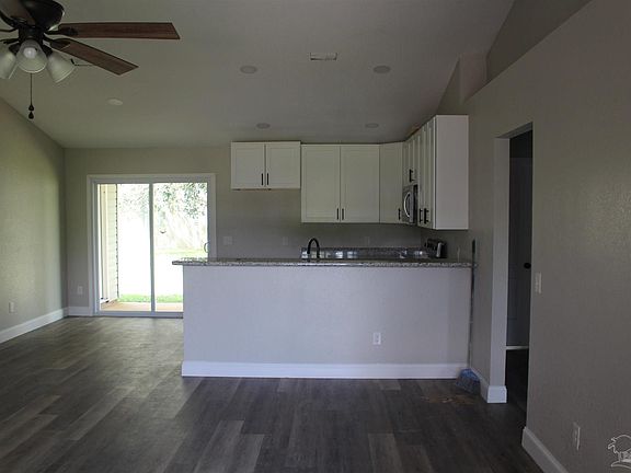5th image of 442 Hilburn Ln