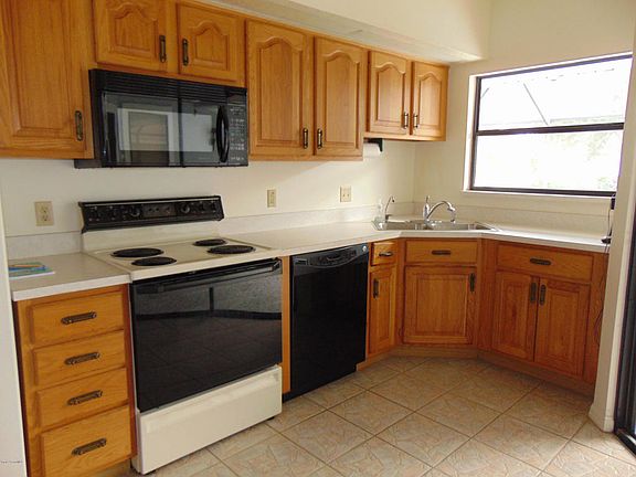 3rd image of 1513 Chesapeake Ct