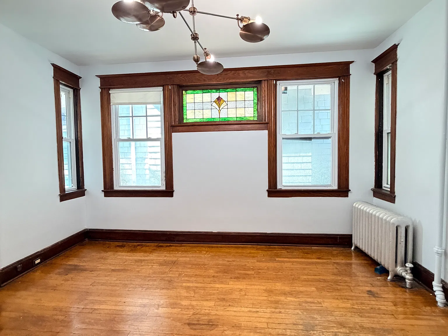 3 bed, 1200 sqft, $3,450 — Photo 3