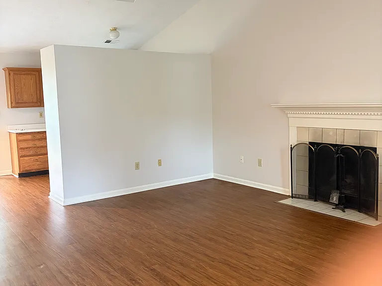 4525 Hartland Pkwy — Photo 7