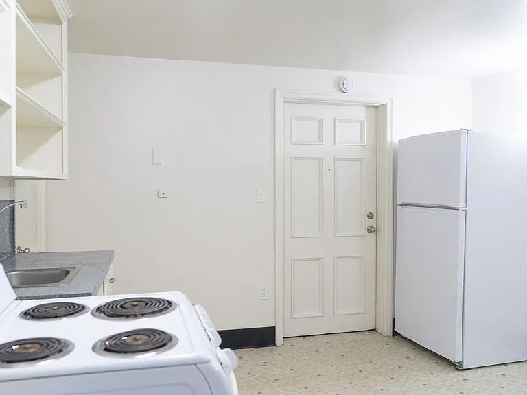 The Interurban Apartments — Photo 3