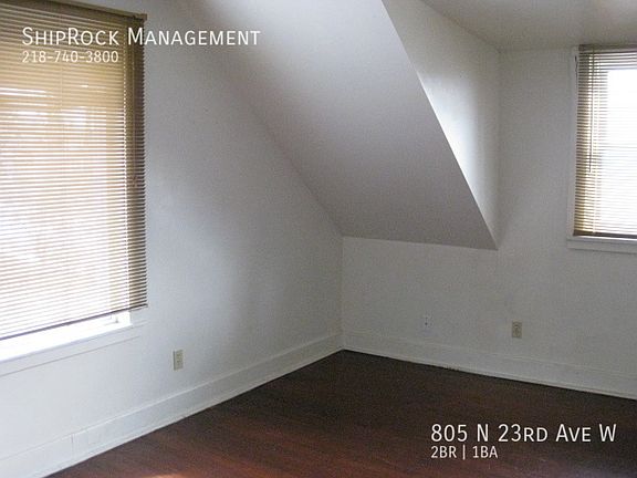 4th image of 805 N 23rd Ave W