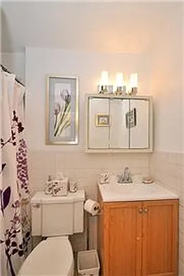 Sold by R New York | media 11