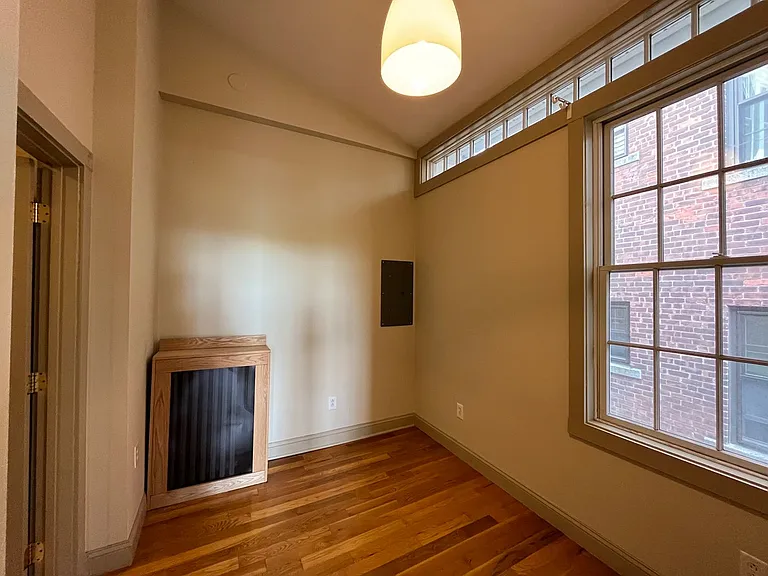 436 Prospect St — Photo 3
