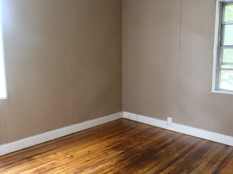 1413 W Highland Ave — Photo 6