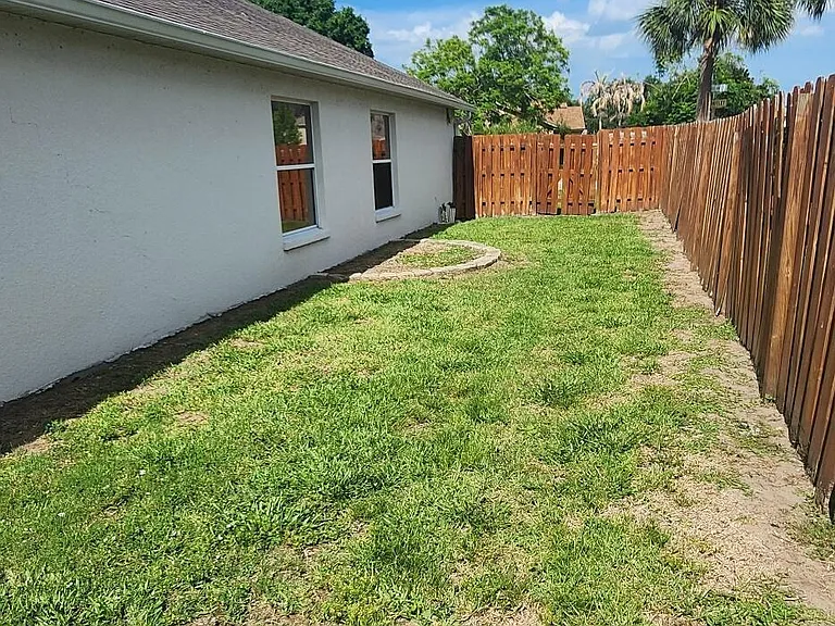 3800 Sunbeam Ct — Photo 24