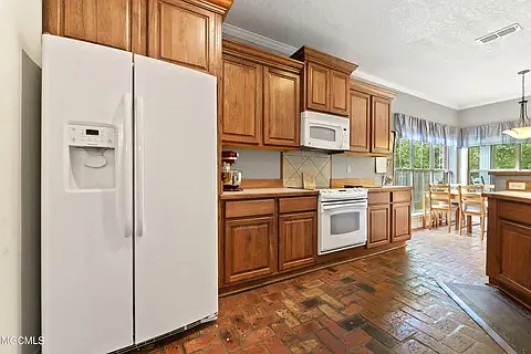 11593 Azalea Trce — Photo 2