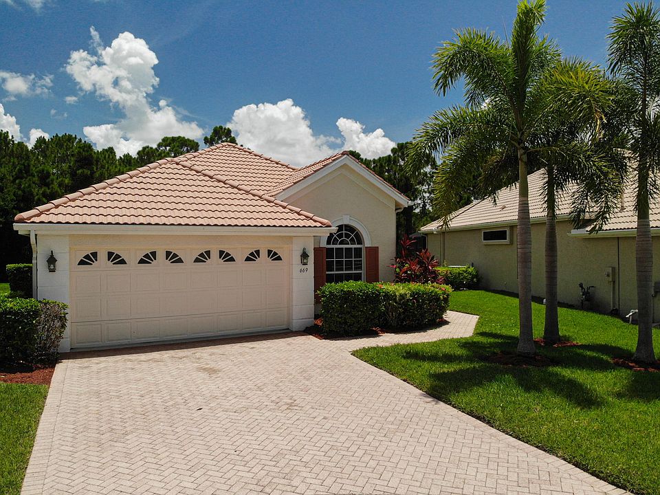 1st image of 669 SW Andros Cir