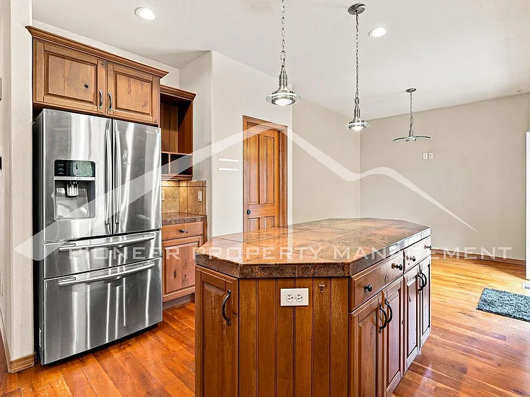 1820 Great Western Dr — Photo 8