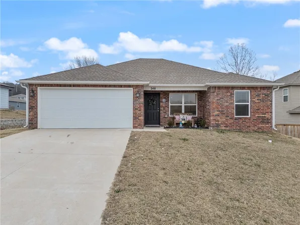 248 Worley St, Huntsville, AR 72740