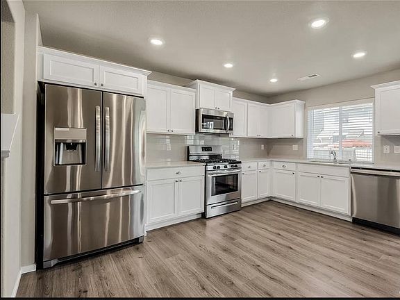 4th image of 3826 85th Ave NE
