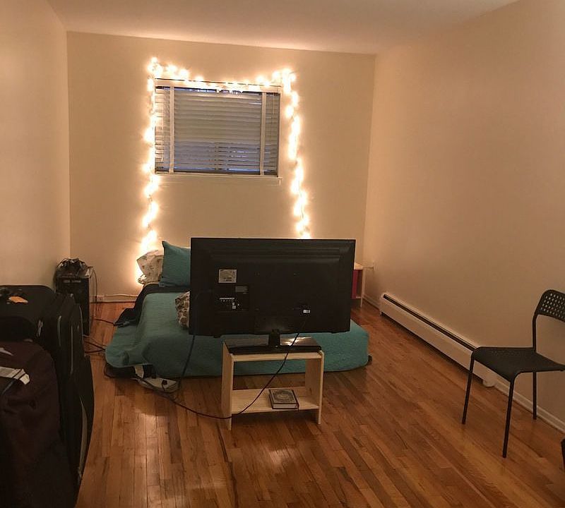 1st image of 3220 44th St
