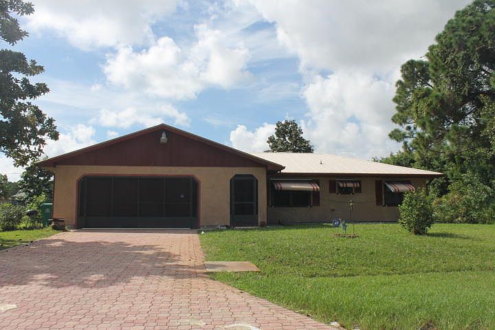 1st image of 2366 SE Luau Ave