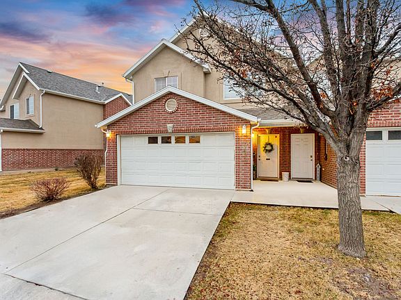 3rd image of 10492 S Sage Vista Way