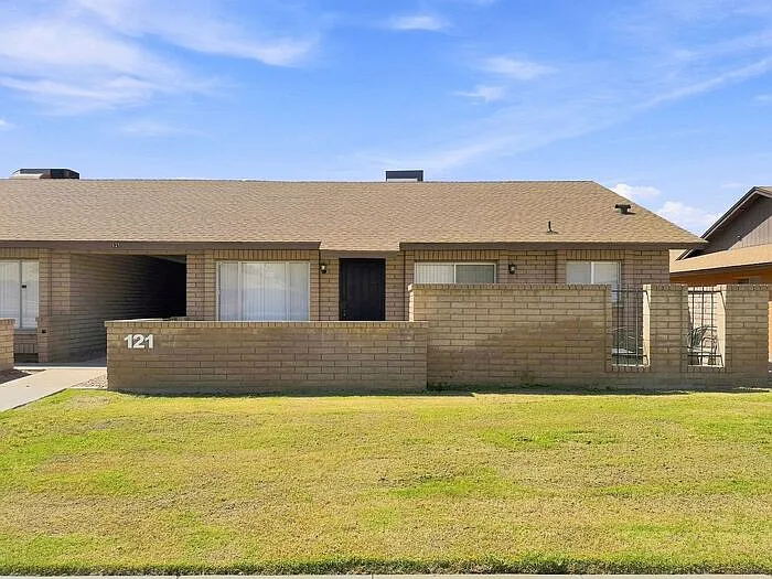 121 W Loma Vista Dr #101