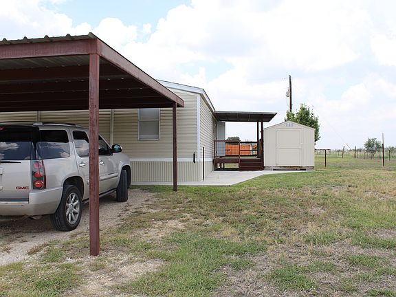 3rd image of 405 Stagecoach Hill Dr