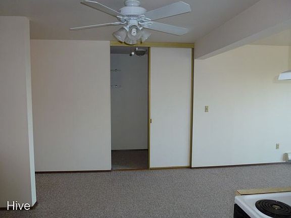 2nd image of 7101 Roosevelt Way NE APT 203