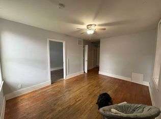 2142 W 18th St #1F, Chicago, IL 60608
