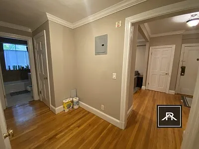 95 Strathmore Rd #1 — Photo 7