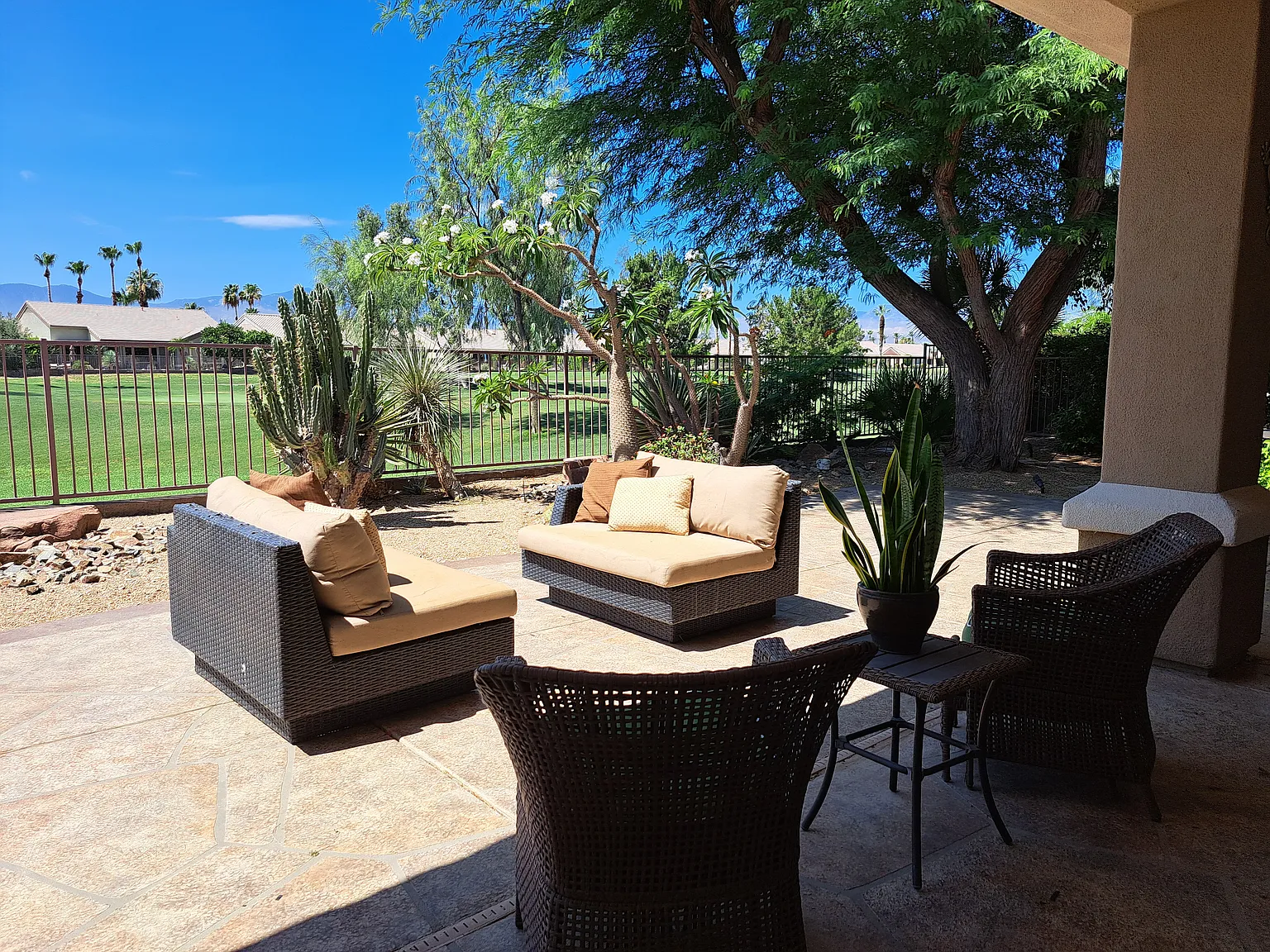 78625 Sunrise Canyon Ave — Photo 2