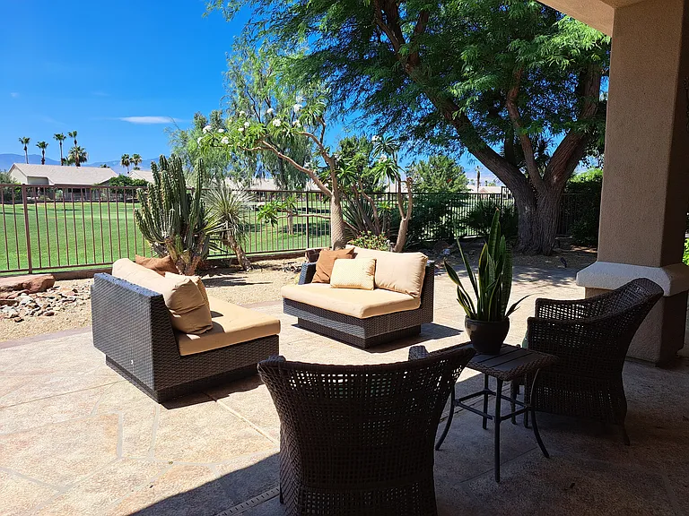 78625 Sunrise Canyon Ave — Photo 2